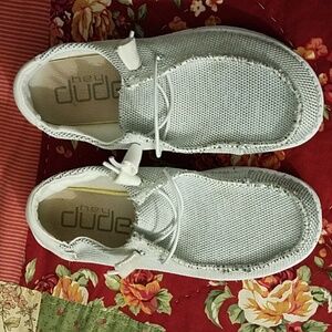 Hey Dude Wendy Size 8